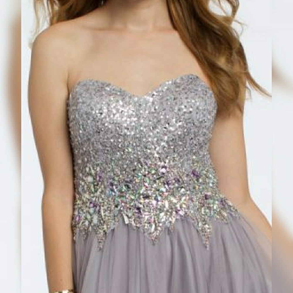 PROM DRESS - Picture 3 of 4